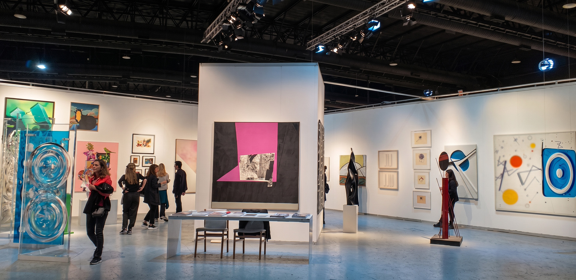 MC Galería exhibe obras de VMD en arteba